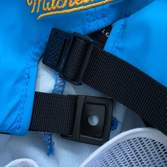 Mitchell & Ness Golden State Warriors Cap ( Adult size) - Picture 11 of 12